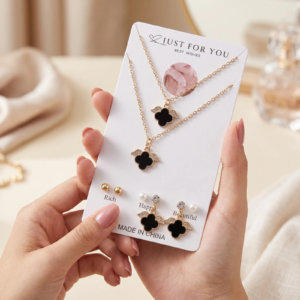Winged Clover Jewelry Set