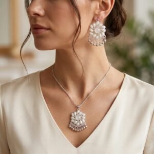 White Stone Filigree Jewelry Set