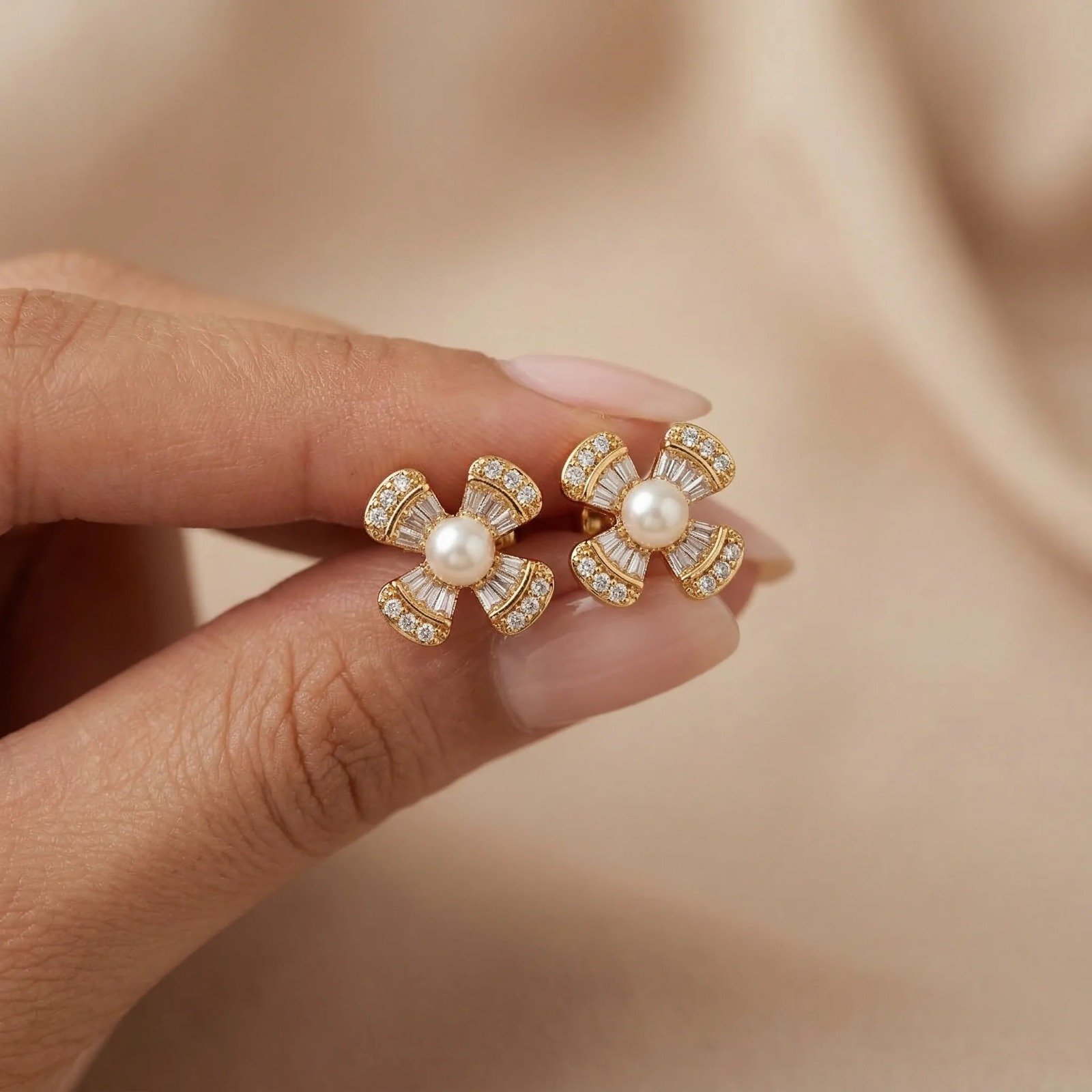 Floral Pearl & Crystal Stud Earrings Floral Pearl & Crystal Stud Earrings