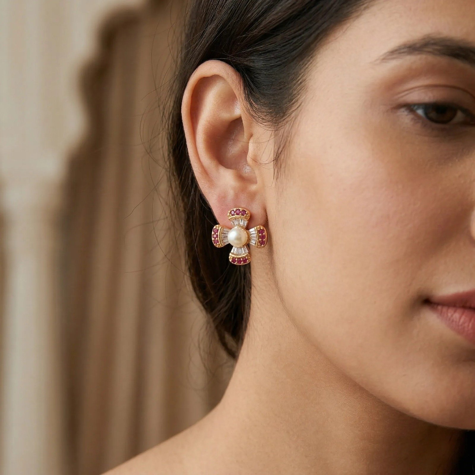 Floral Pearl & Crystal Stud Earrings Floral Pearl & Crystal Stud Earrings