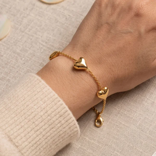 Dainty Heart Charm Bracelet